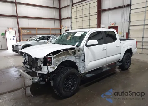 2016 Toyota Tacoma Sr z USA, uszkodzony, nr VIN 5TFAX5GN5GX065927